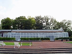 Photo of a Corso Progres commercial swimming pool enclosure