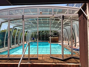 Photo of an Omega High swimming pool enclosure