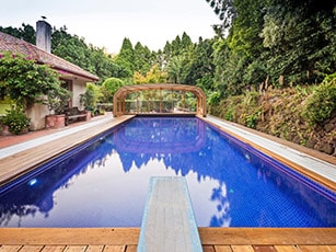 Photo of an Oceanic High swimming pool enclosure