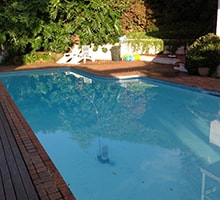 Photo of an Omega High swimming pool enclosure