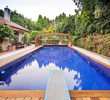 Photo of an Oceanic High swimming pool enclosure