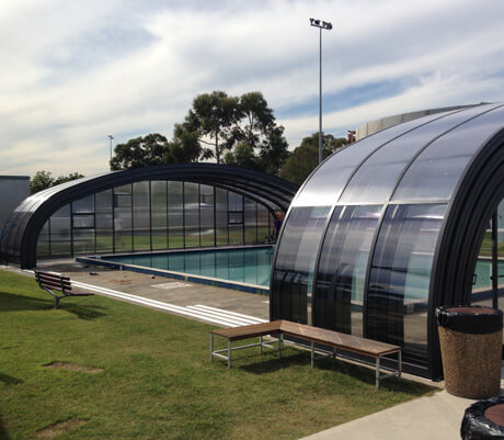 Photo of a Laguna Double-Grande swimming pool enclosure