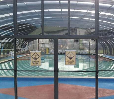 Photo of a Laguna Double-Grande swimming pool enclosure