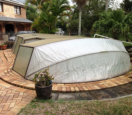 Photo of a pool before a swimming pool enclosure was installed